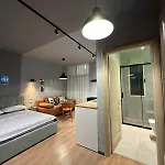 Compact Chic Design Apartman Tirana