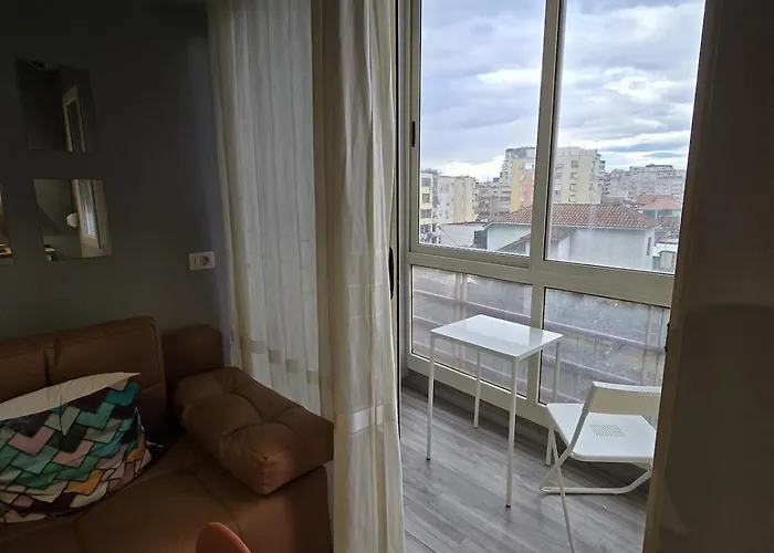 Apartment Compact Chic Design *