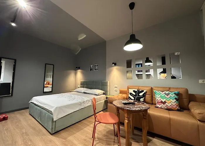 Compact Chic Design Daire