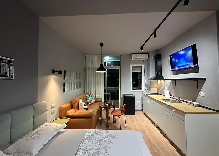 Compact Chic Design Daire